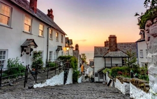 32903117_696269110708201_3928421141848260608_n-Copy-1-1200×800